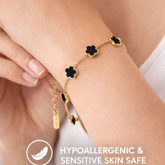LUXERA Flower Bracelet – Black Edition – Waterproof Gold-Plated Steel