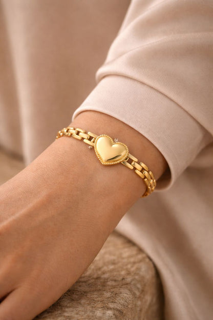 LUXERA Heart Chain Bracelet – Waterproof Gold-Plated Steel