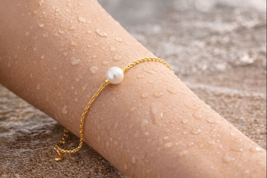 LUXERA Pearl Chain Bracelet – Waterproof Gold-Plated Steel