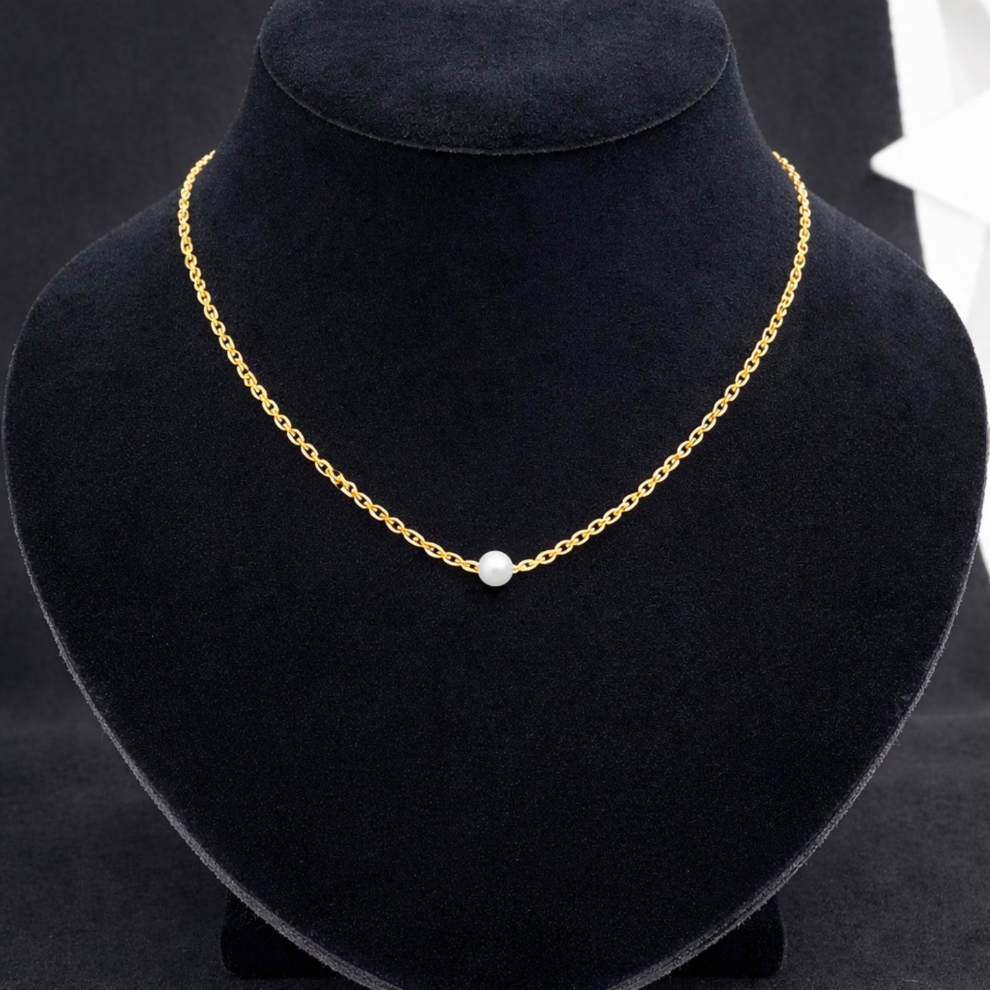 LUXERA Pearl Chain Necklace – Waterproof Gold-Plated Steel